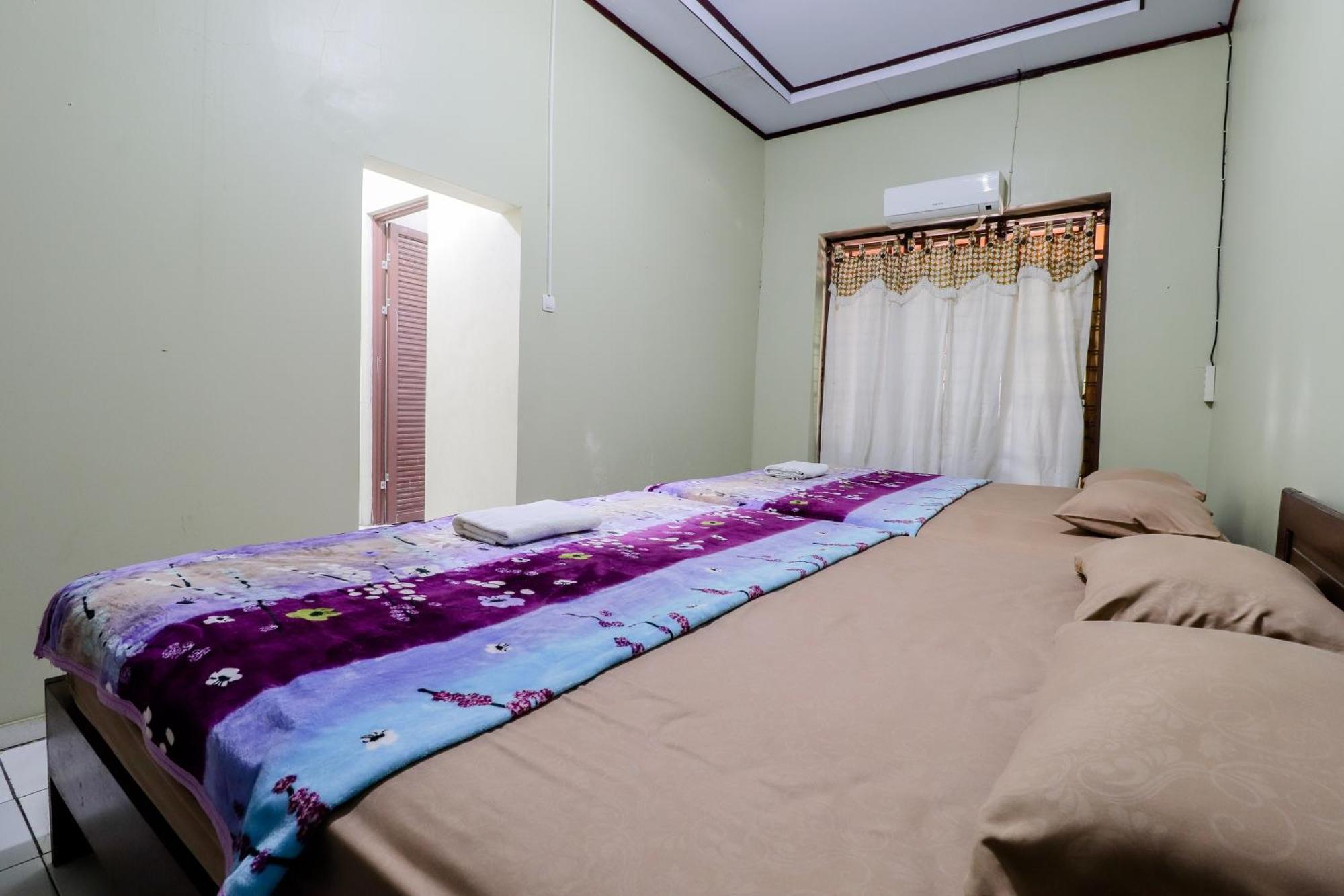 Appartement Nurudin House à Magelang Extérieur photo