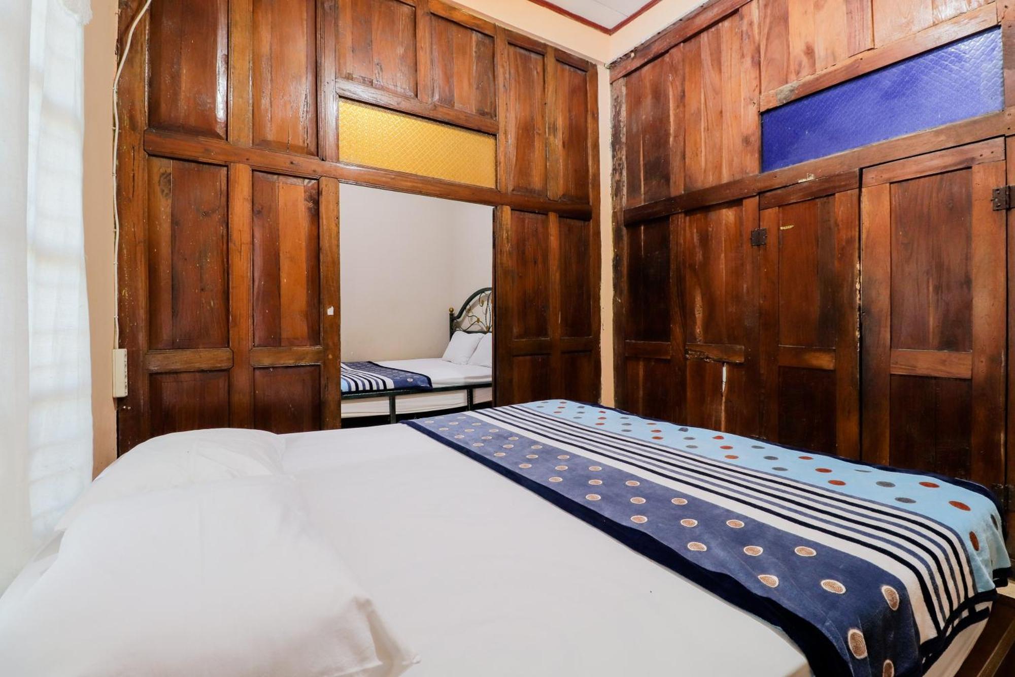 Appartement Nurudin House à Magelang Extérieur photo