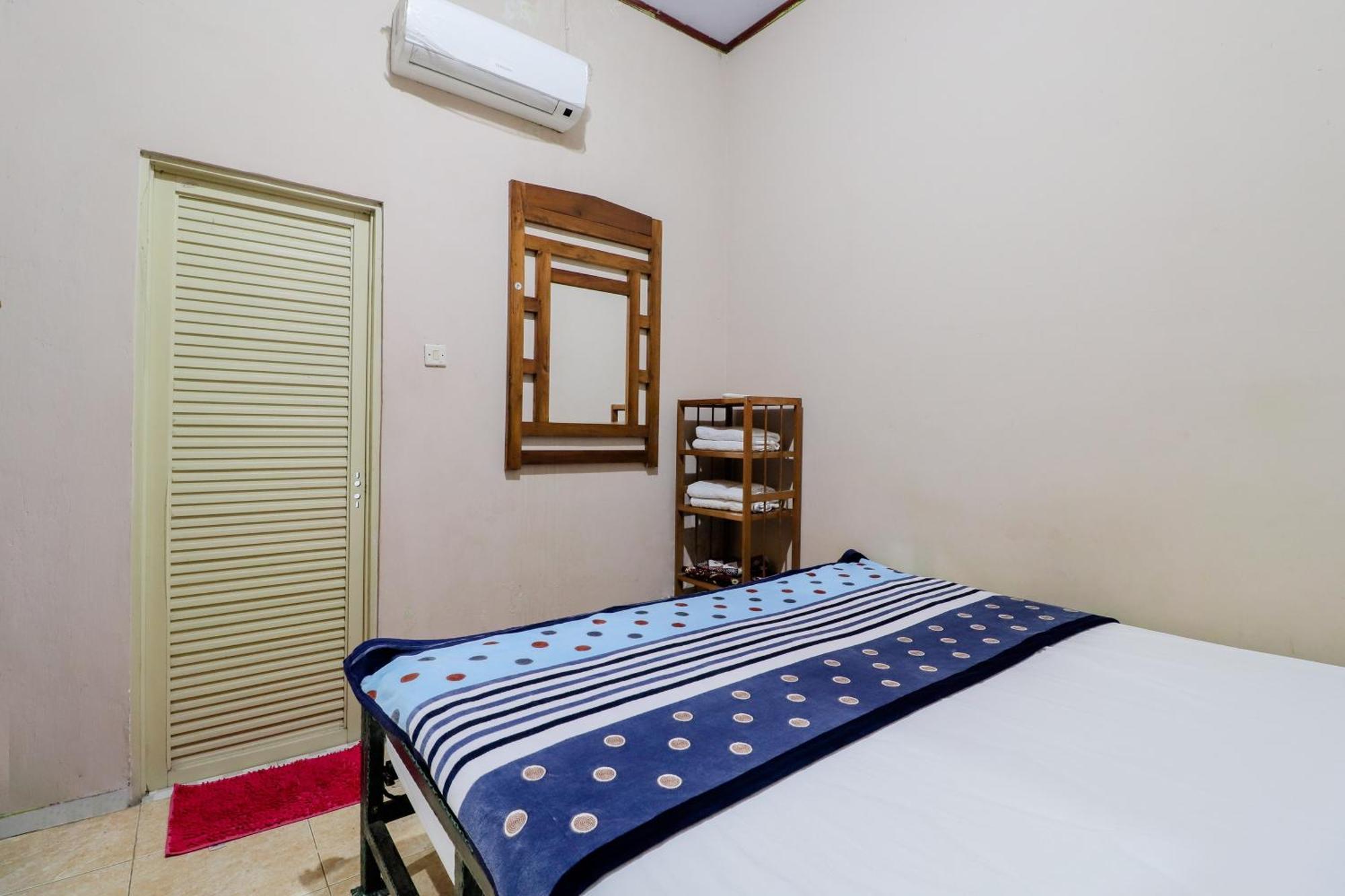 Appartement Nurudin House à Magelang Extérieur photo