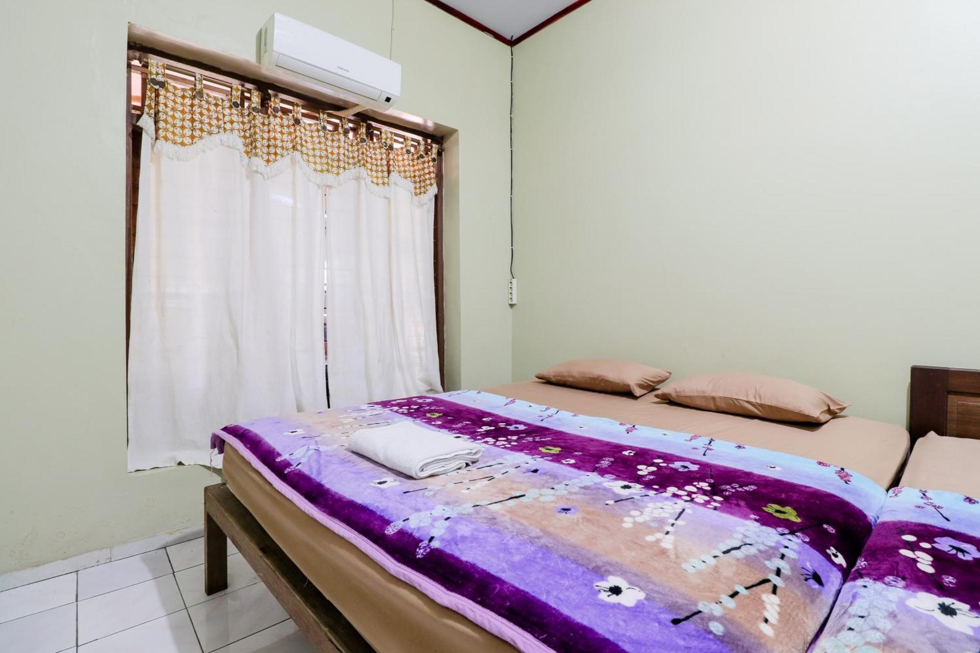 Appartement Nurudin House à Magelang Extérieur photo