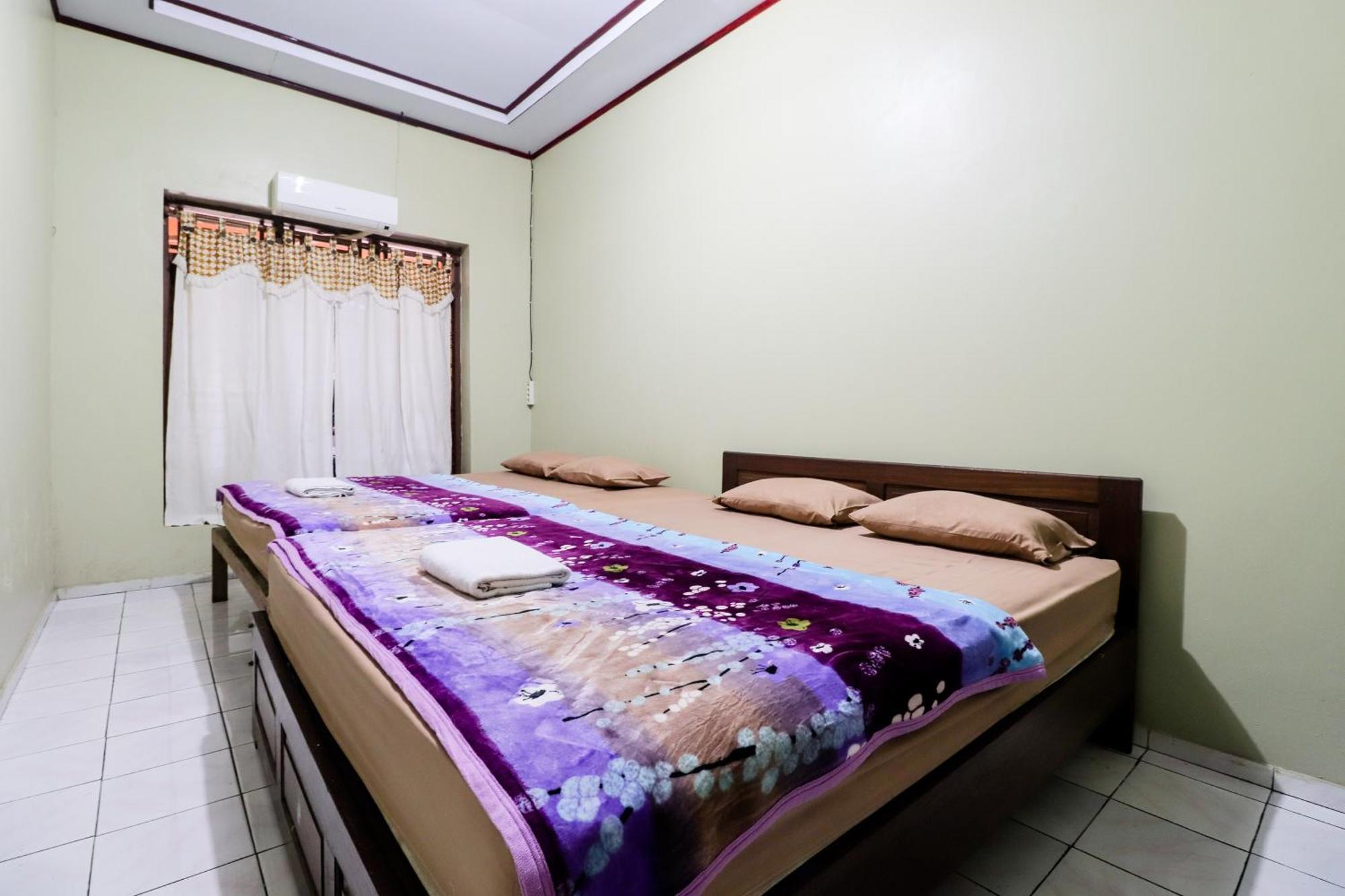 Appartement Nurudin House à Magelang Extérieur photo