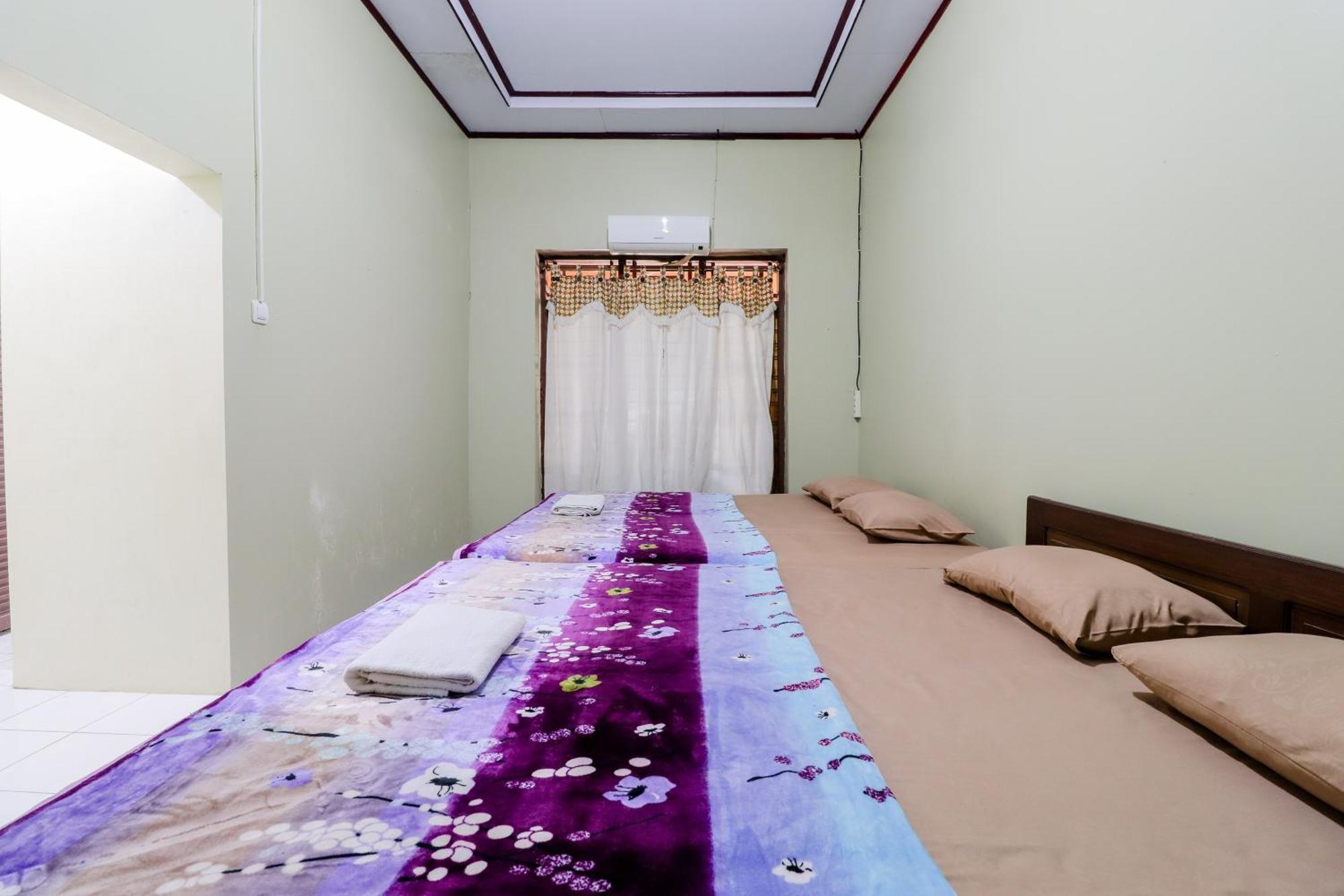 Appartement Nurudin House à Magelang Extérieur photo