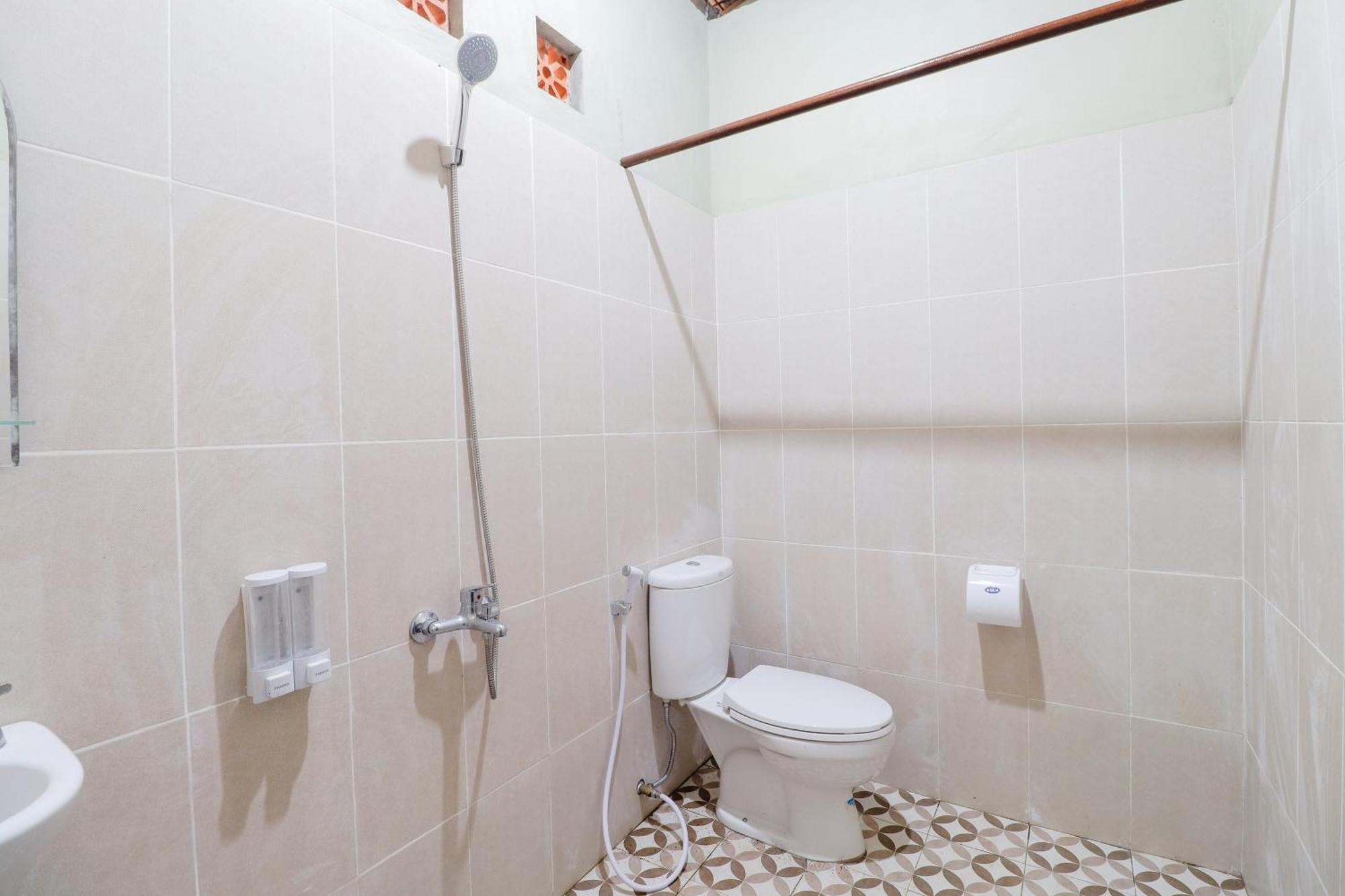 Appartement Nurudin House à Magelang Extérieur photo