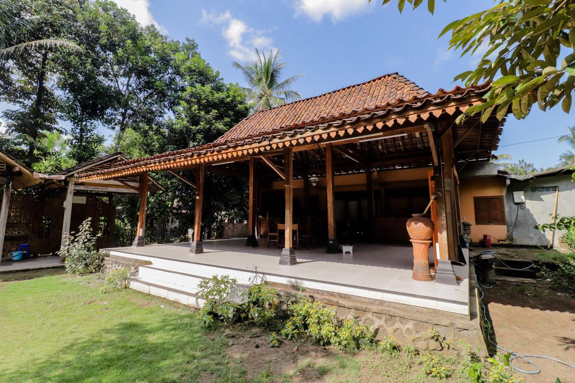 Appartement Nurudin House à Magelang Extérieur photo