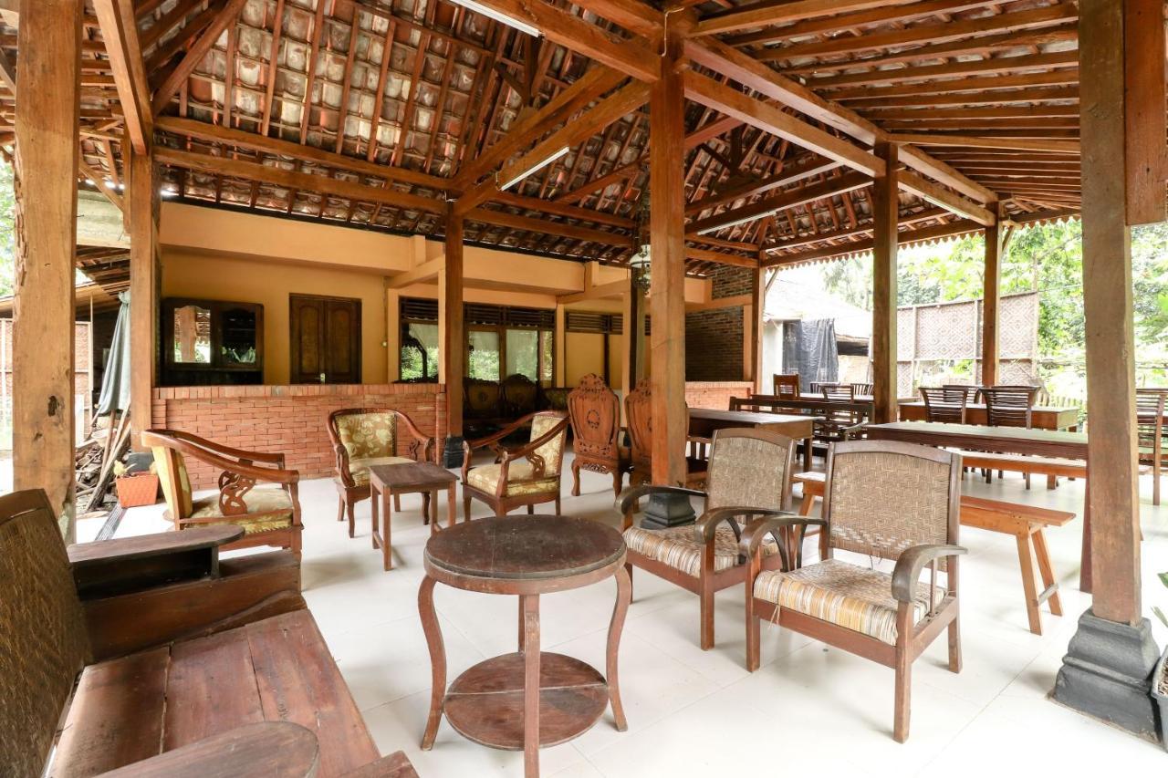 Appartement Nurudin House à Magelang Extérieur photo